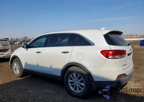 2017 Kia Sorento Lx z USA, uszkodzony, nr VIN 5XYPG4A37HG192131